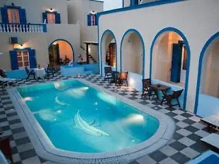 Alizea & Hotel Firá